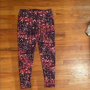 LuLaRoe Purple and Red Floral Leggings